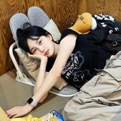 女机械人